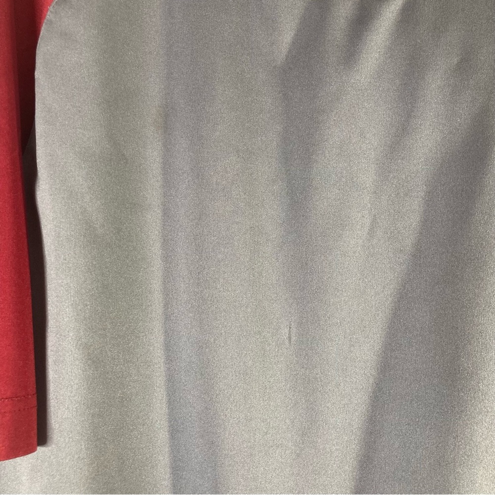 🔥 Adidas Athletic Pullover – Sporty Performance Style 🔥 - Picture 5 of 12
